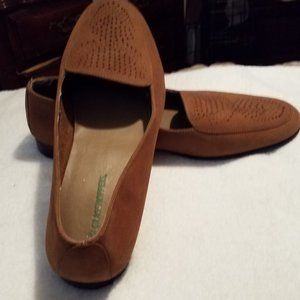 Grasshopper brown suede casual loafer size 8.5